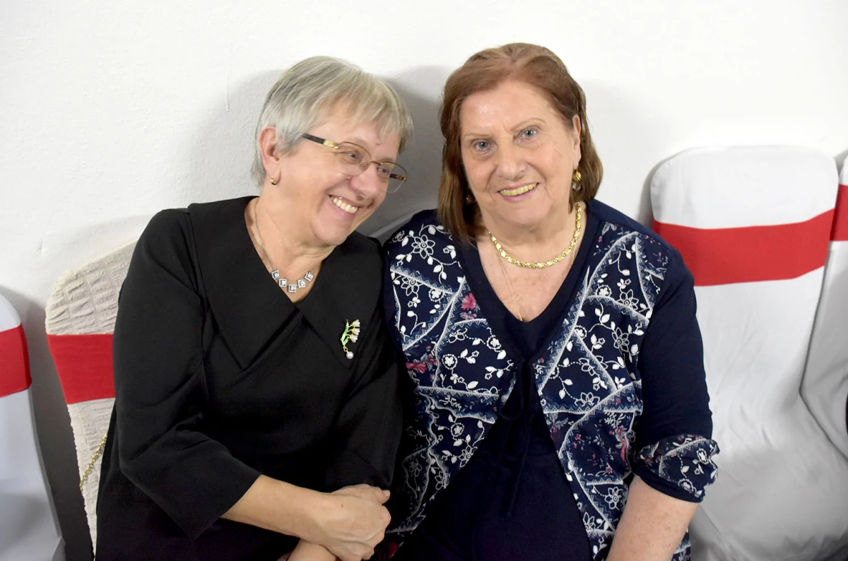 Umirovljenici Velike proslavili Dan žena: Karanfili i pjesma za članice Matice 