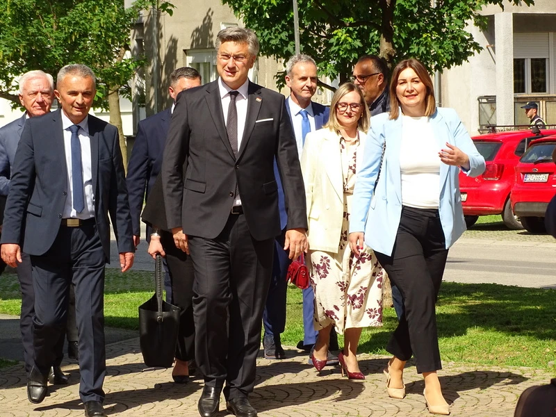 Plenković u Požegi na temeljcu projekta iz Glavićeva mandata – što će reći o učinku (ne)rada gradonačelnika Miličevića?