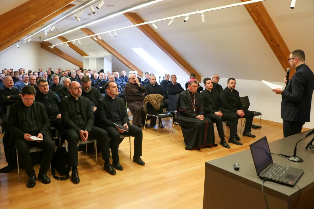 Korizmena duhovna obnova svećenika i đakona Požeške biskupije u Požegi