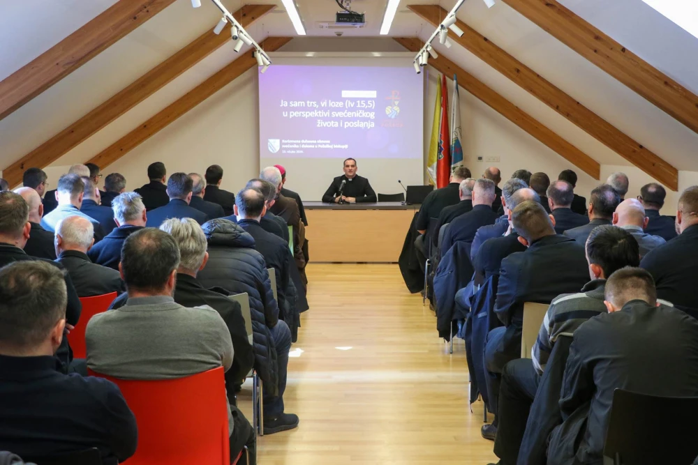 Korizmena duhovna obnova svećenika i đakona Požeške biskupije u Požegi