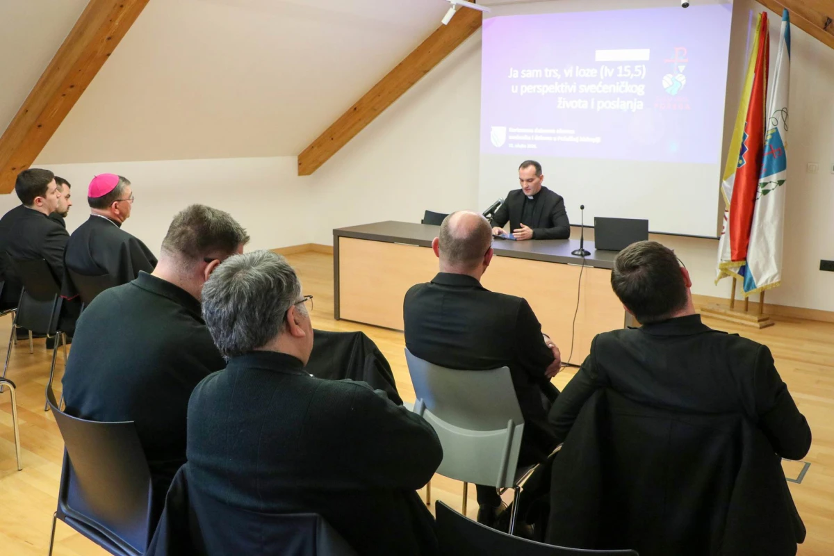 Korizmena duhovna obnova svećenika i đakona Požeške biskupije u Požegi