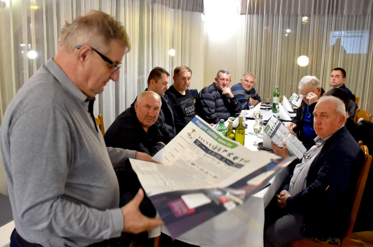 Vetovački vinogradari spremni za novu sezonu: Održano stručno predavanje u Lukaču