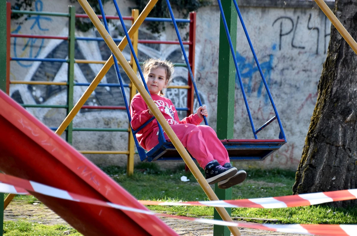NOVO RUHO DJEČJEG IGRALIŠTA: Veselje podno Staroga grada