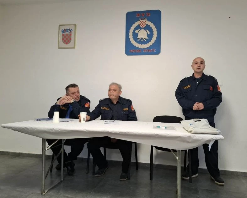DOBROVOLJNO VATROGASNO DRUŠTVO SESVETE:  Novi predsjednik Nenad Bordić, zapovjednik Domagoj Stojčević       