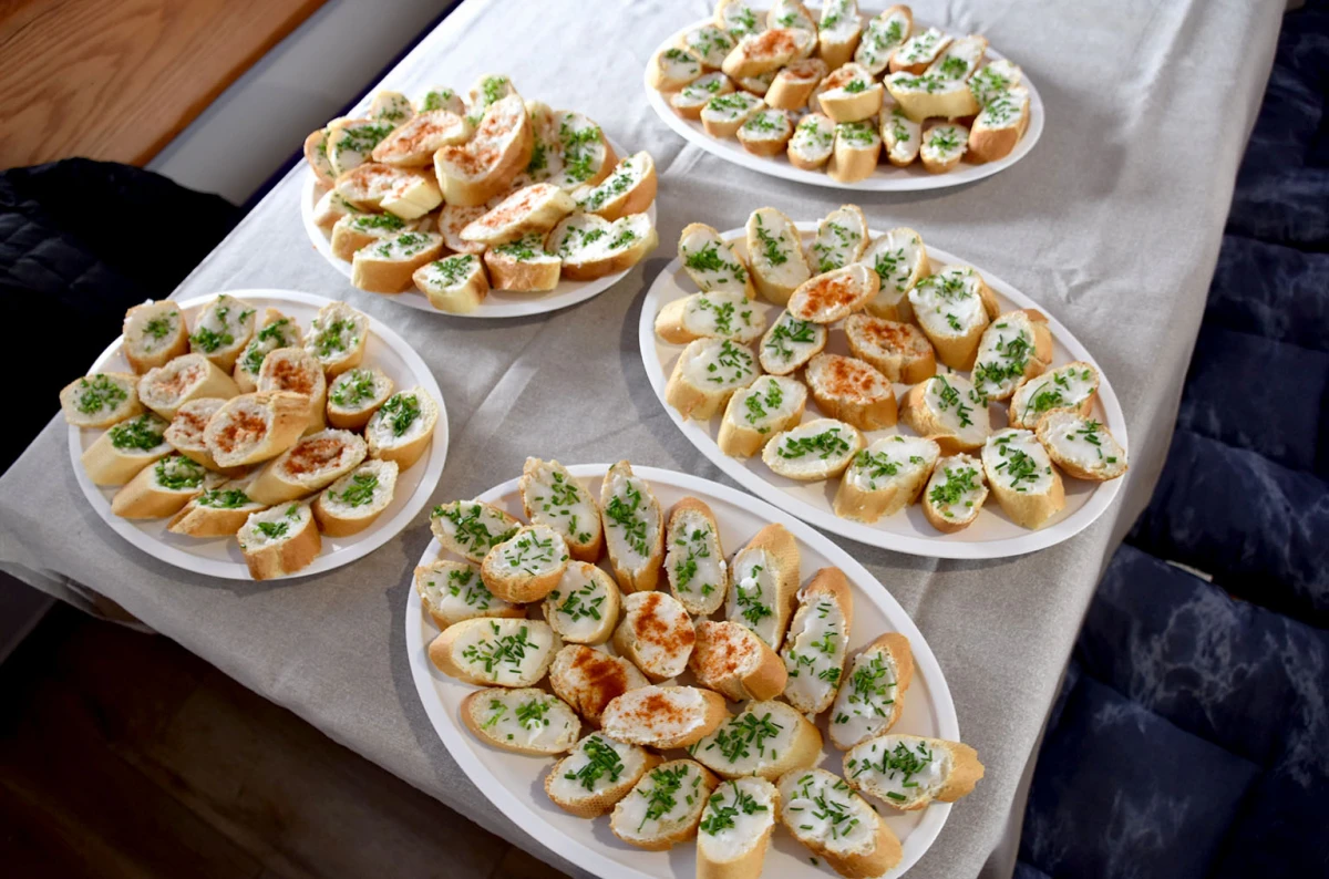 Srce puno, a klijet još punija: Tradicionalna proslava kod Božice i Roberta Hodaka