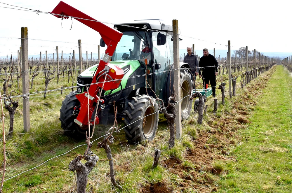 Kad nema radnika, stižu strojevi: Vinarija Perak modernizacijom čuva budućnost graševine 