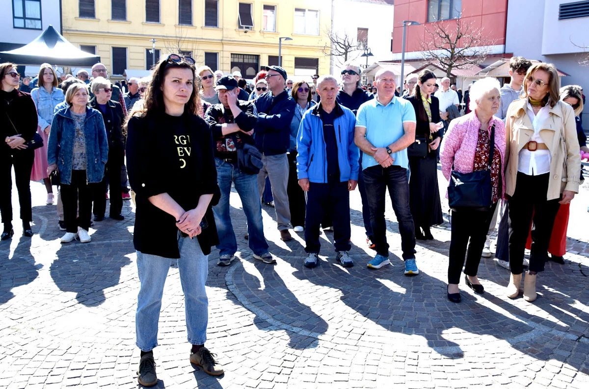 Svečani mimohod povijesnih postrojbi obogatio obilježavanje Dana grada Požege