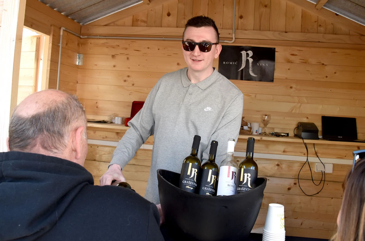 Grgurevski sajam privukao brojne posjetitelje u šetališnu zonu