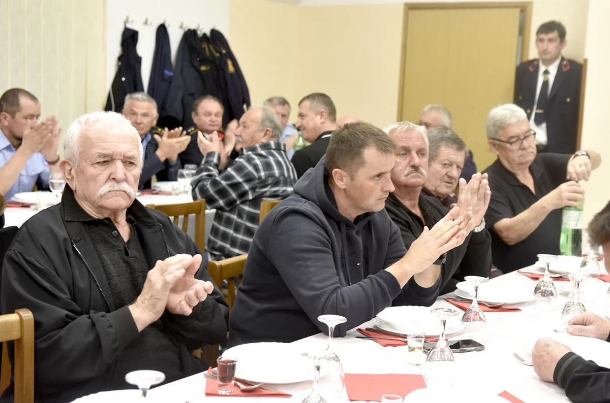 Vatrogasci Jakšića imaju novo čelništvo, a Antunu Pažinu dodijeljena spomenica za 60 godina vatrogastva