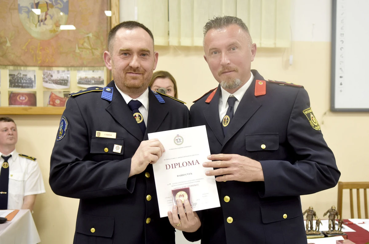 Vatrogasci Jakšića imaju novo čelništvo, a Antunu Pažinu dodijeljena spomenica za 60 godina vatrogastva