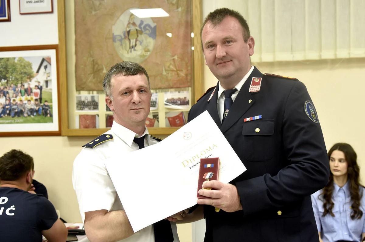 Vatrogasci Jakšića imaju novo čelništvo, a Antunu Pažinu dodijeljena spomenica za 60 godina vatrogastva