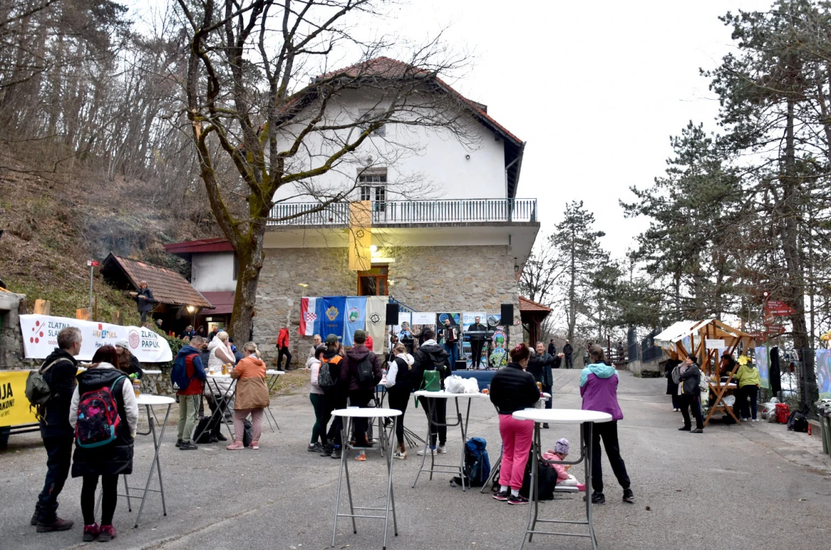Velika u znaku planinara: Počeli „Papučki jaglaci“