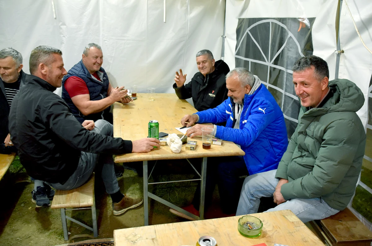 KUTJEVČANI NE ODUSTAJU: Treći tjedan blokade kompostane, osniva se i Eko udruga