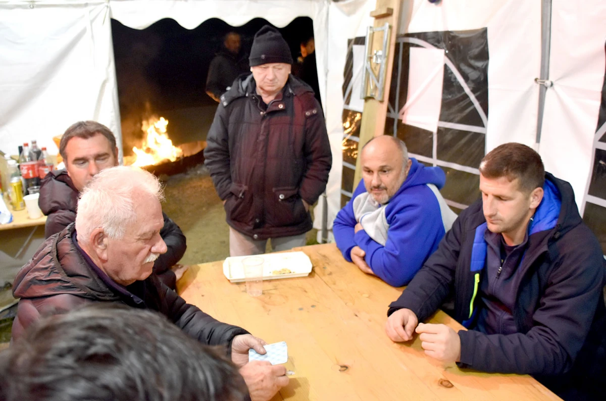 KUTJEVČANI NE ODUSTAJU: Treći tjedan blokade kompostane, osniva se i Eko udruga