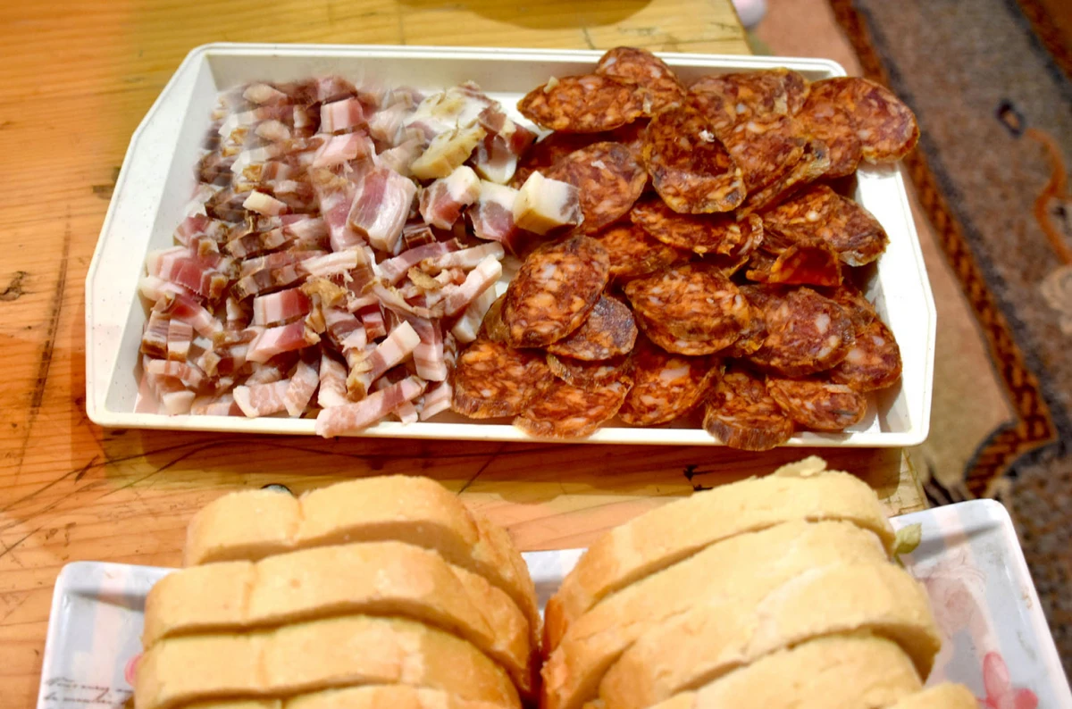 KUTJEVČANI NE ODUSTAJU: Treći tjedan blokade kompostane, osniva se i Eko udruga