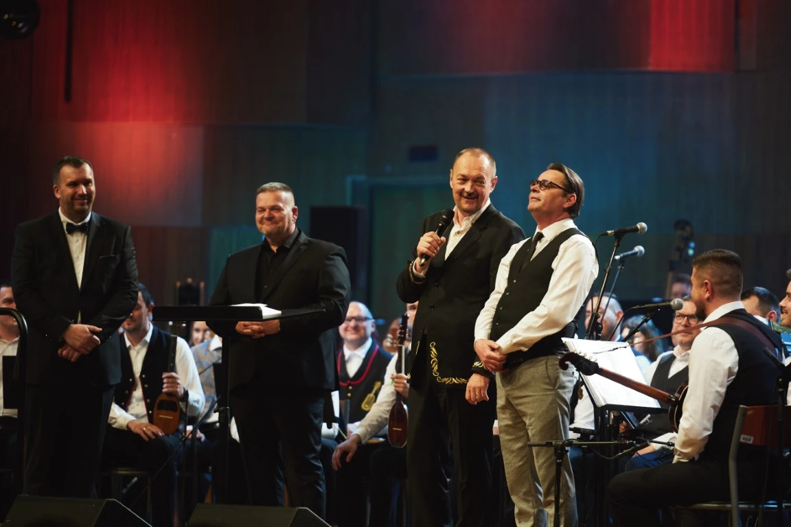  Slavonska rapsodija na dva koncerta okupila više od stotinu tamburaša - među njima i Požežani