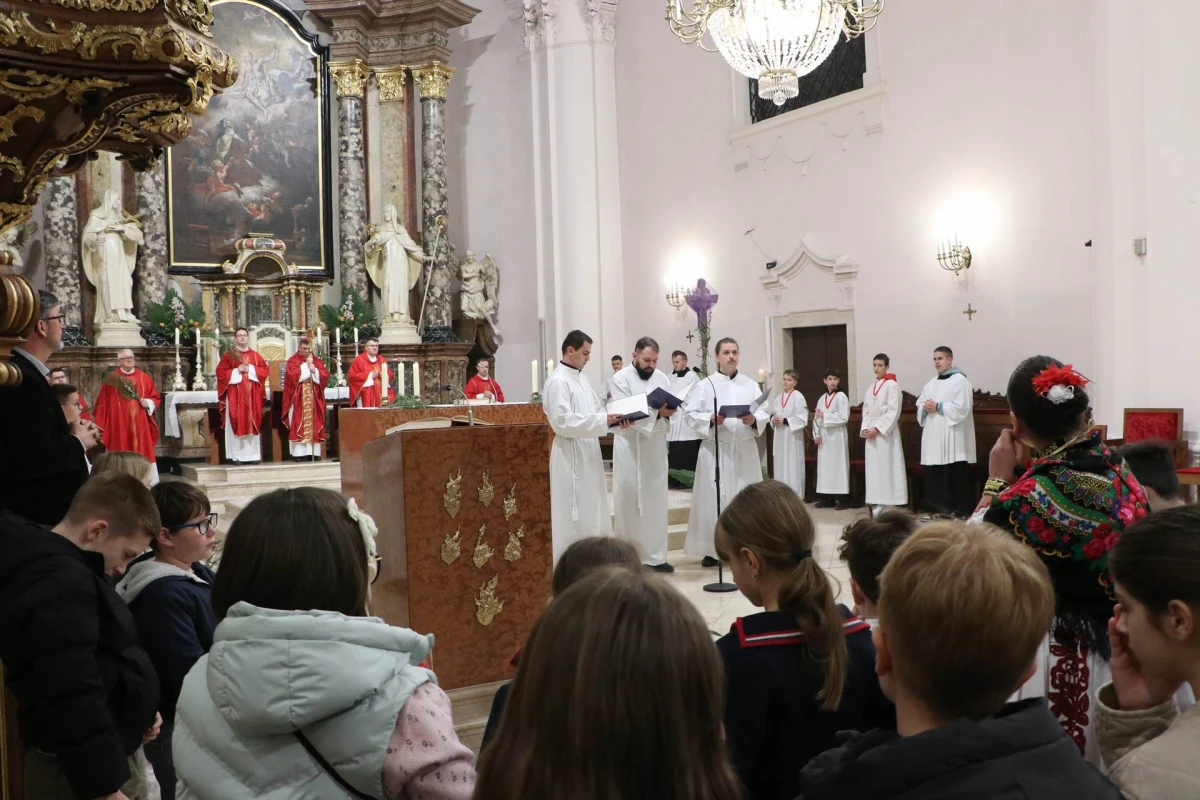 Svečana proslava Nedjelje Muke Gospodnje u požeškoj Katedrali