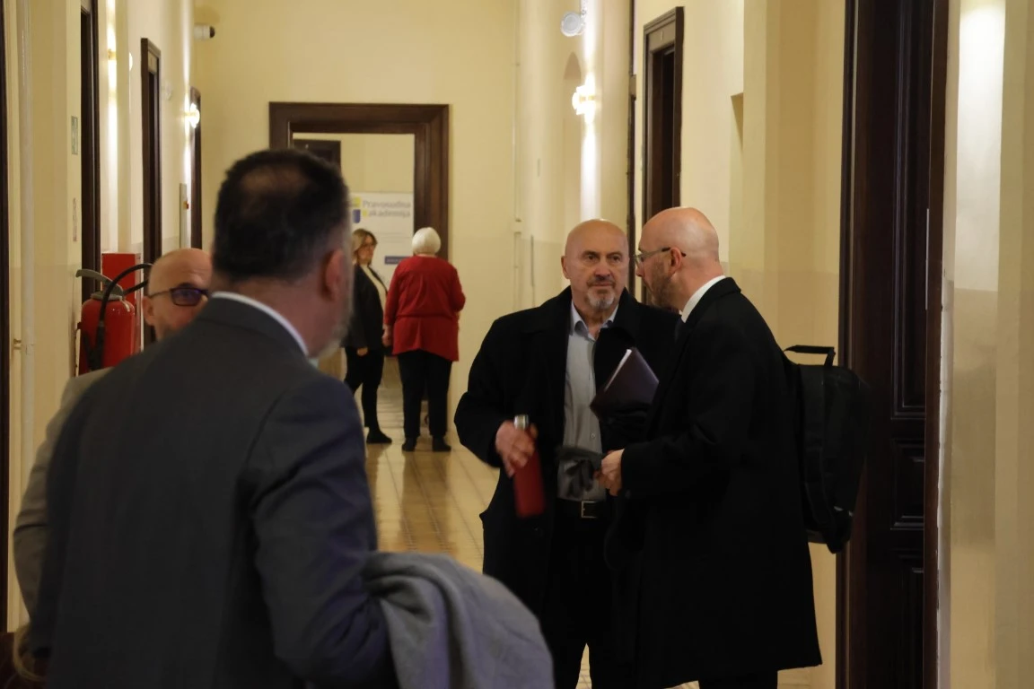 Suđenje nekadašnjem sucu Predragu Dragičeviću zapelo zbog spornog suca u vijeću!