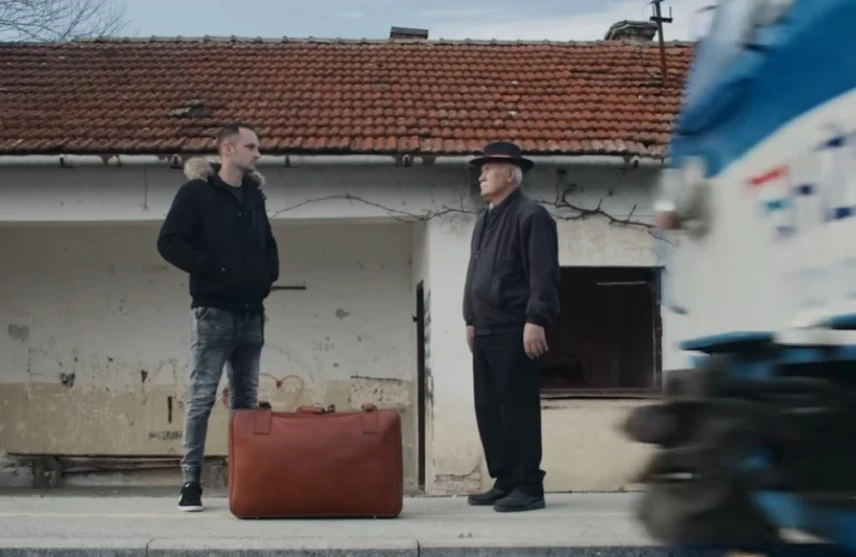 Jedan Thompsonov hit ima video spot snimljen je u susjednom kapelačkom kraju