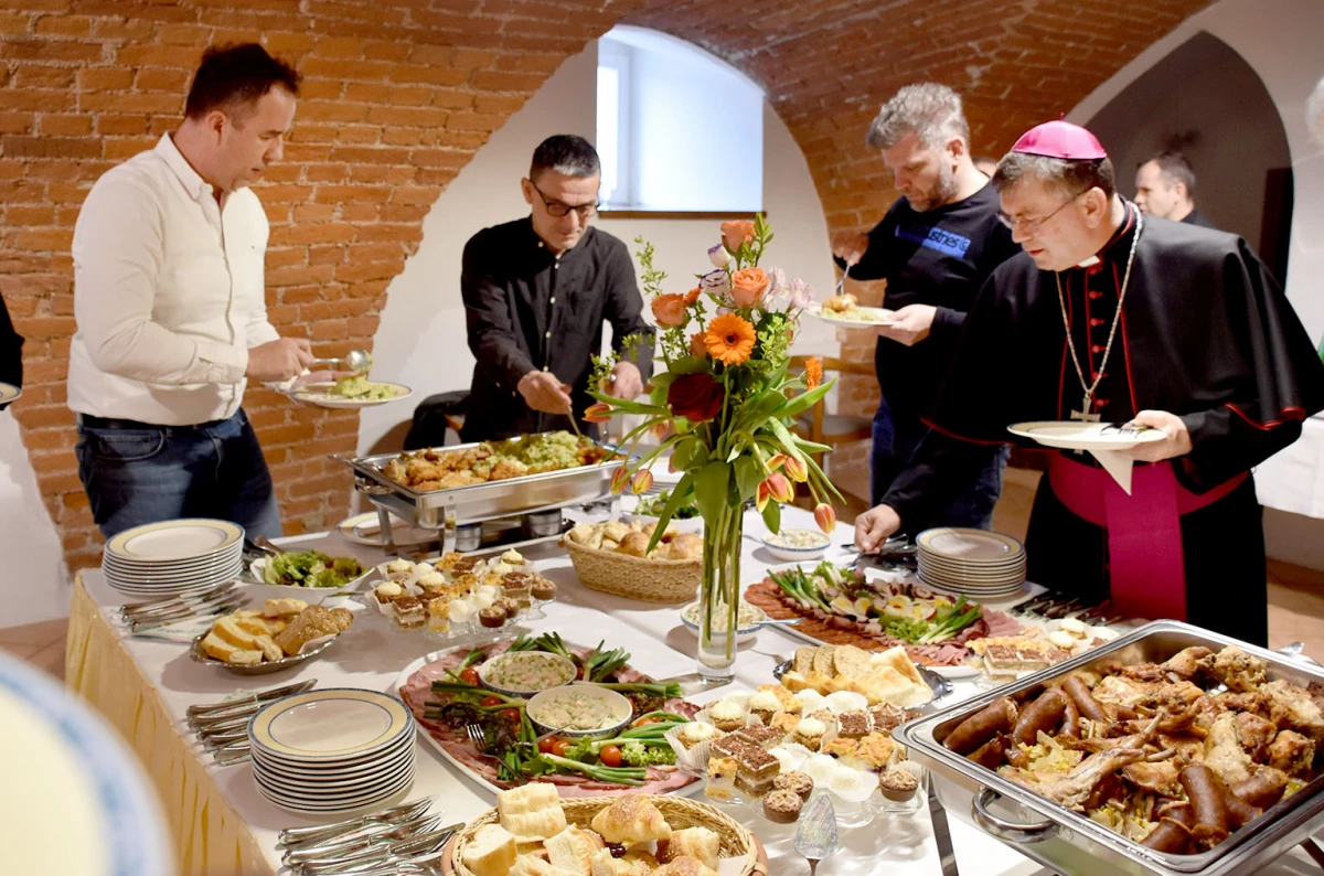 Susret biskupa Martinovića s novinarima uoči najvećeg kršćanskog blagdana