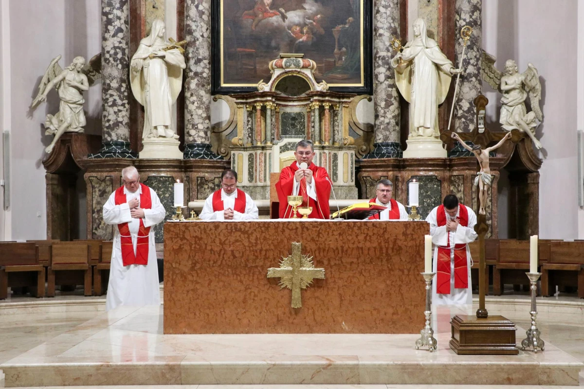Obredi Muke Gospodnje u požeškoj Katedrali