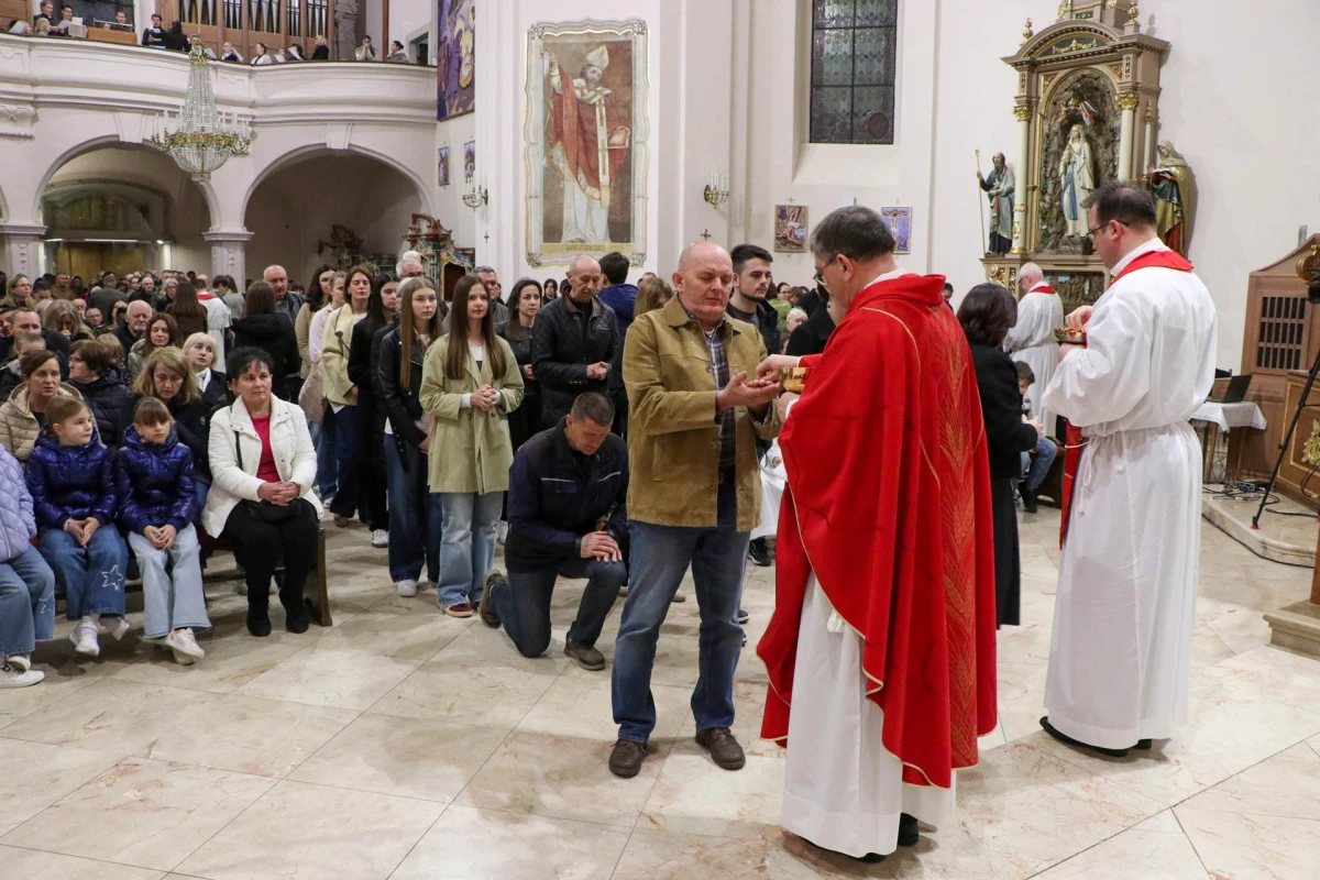 Obredi Muke Gospodnje u požeškoj Katedrali