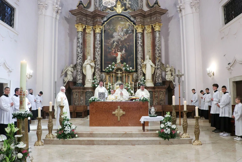 Svetkovina Uskrsnuća Gospodnjega u požeškoj Katedrali