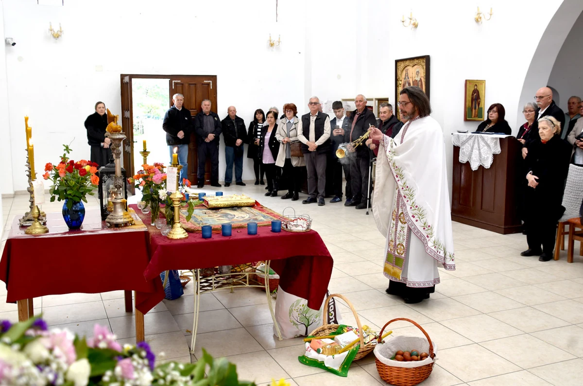 USKRSNA LITURGIJA U POŽEGI: Vjernici uz paroha Petrovića proslavili najveći kršćanski blagdan