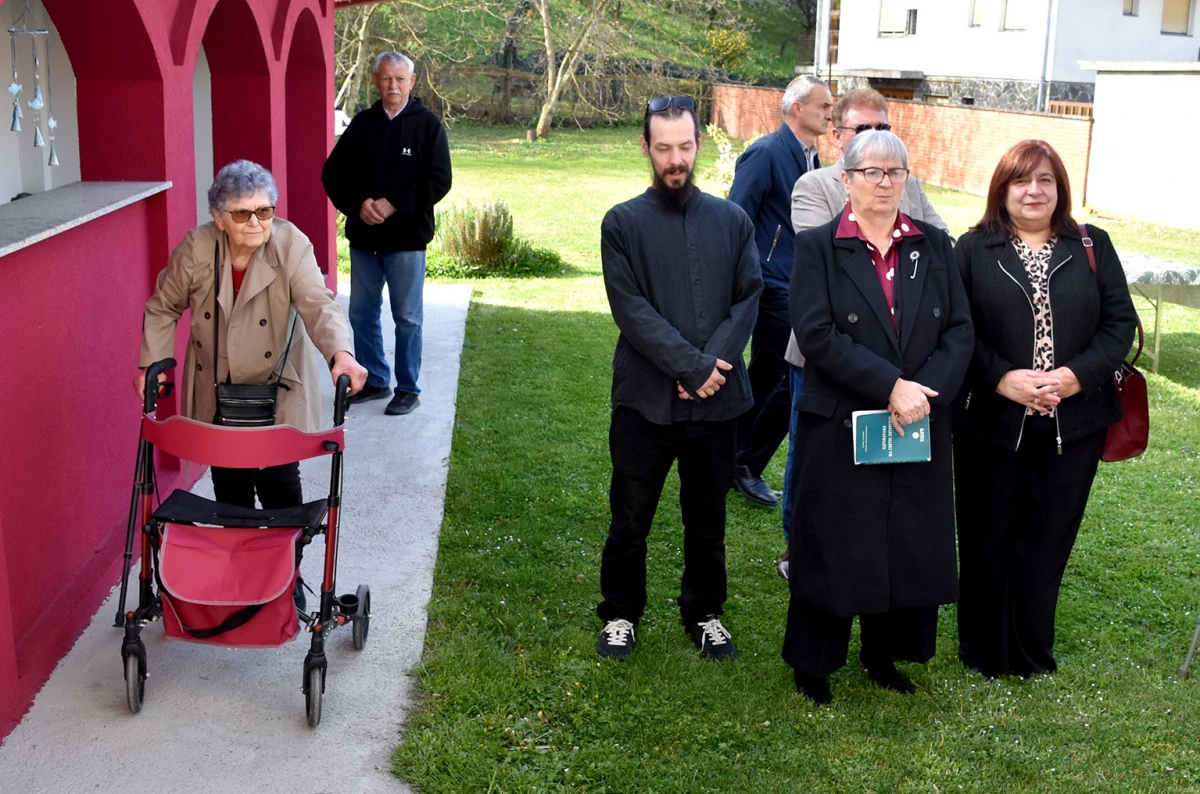 USKRSNA LITURGIJA U POŽEGI: Vjernici uz paroha Petrovića proslavili najveći kršćanski blagdan