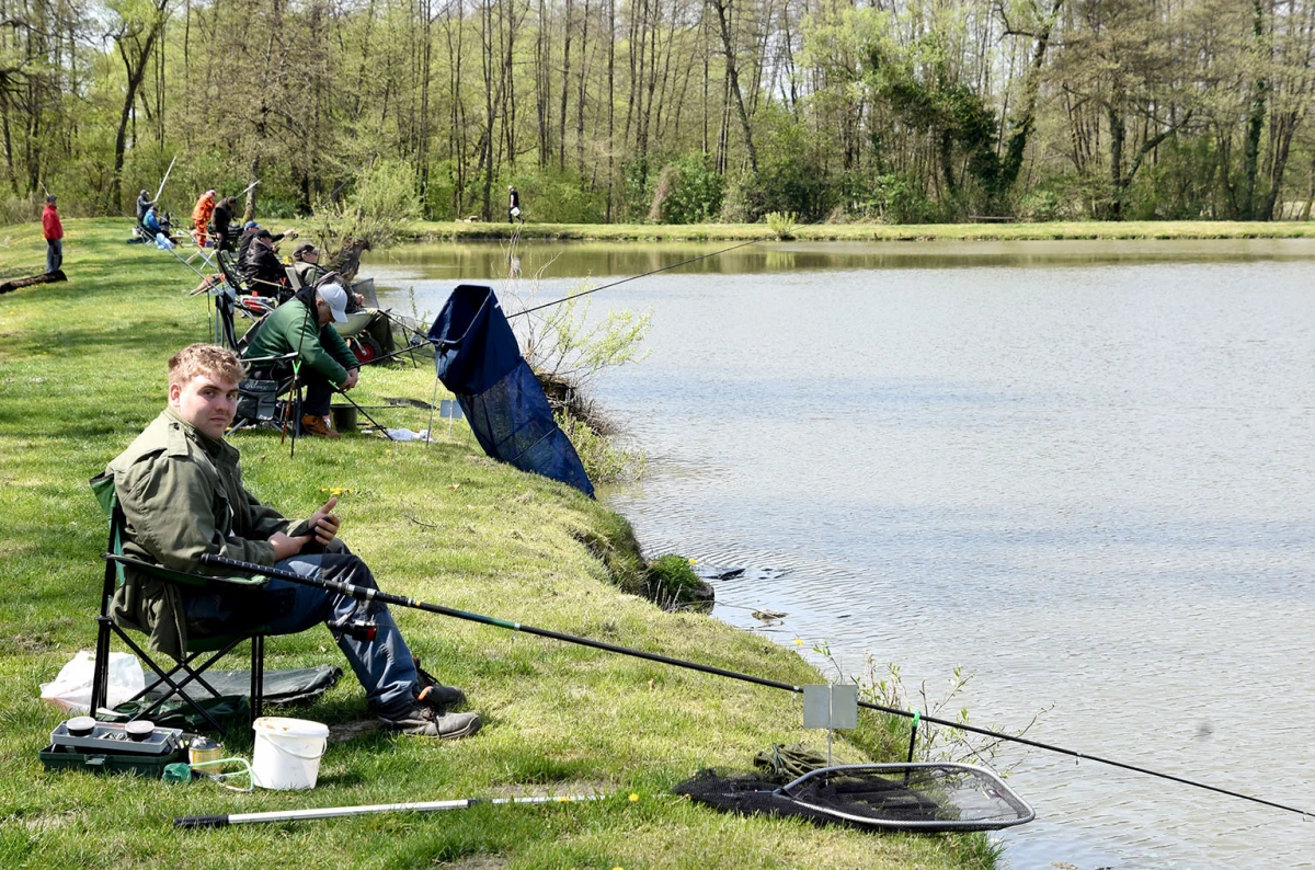 Ribiči uživali u Eminovcima: Mario Dobiš najuspješniji na društvenom natjecanju ŠRU ’Šaran’
