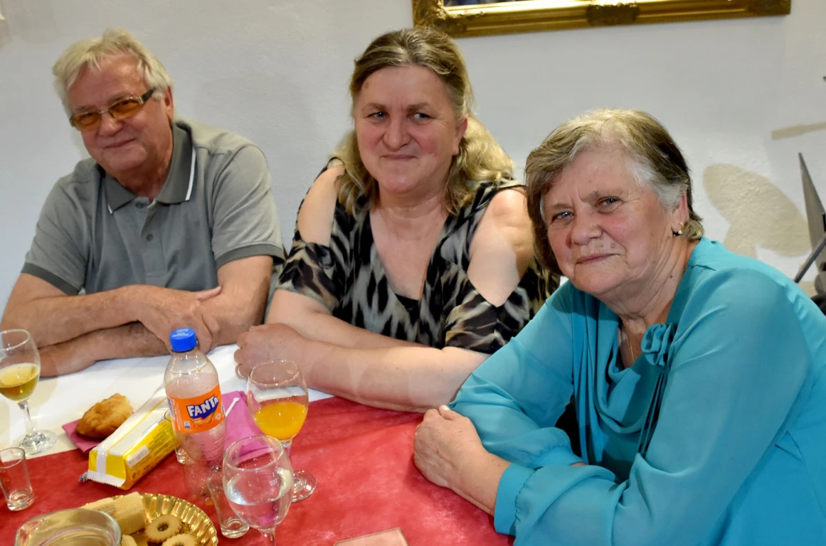 RASPLESANA SUBOTA U POŽEGI: Uz grupu Gold zabava u dvorani Luki potrajala do sitnih sati