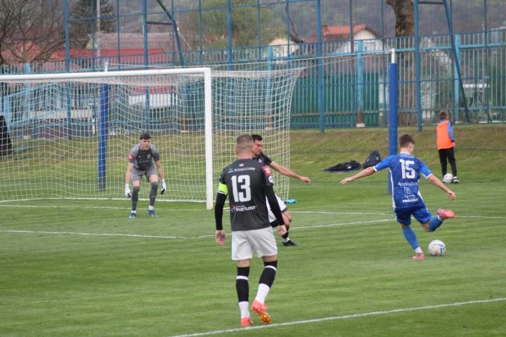 TREĆA HRVATSKA NOGOMETNA LIGA-ISTOK: Slavija i vodeća Marsonia podijelili bodove