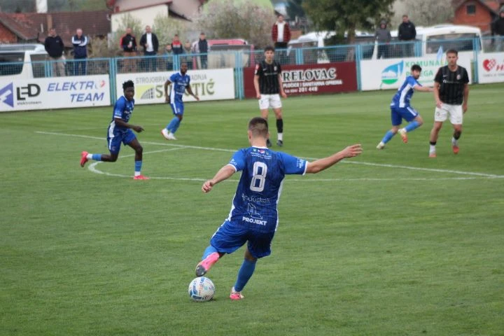 TREĆA HRVATSKA NOGOMETNA LIGA-ISTOK: Slavija i vodeća Marsonia podijelili bodove