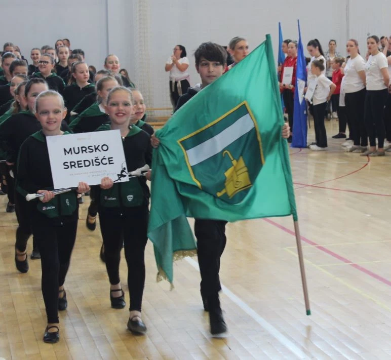 DRŽAVNO PRVENSTVO U MAŽORET PLESU: Uspješan nastup pleterničkih mažoretkinja osvajanjem šest medalja