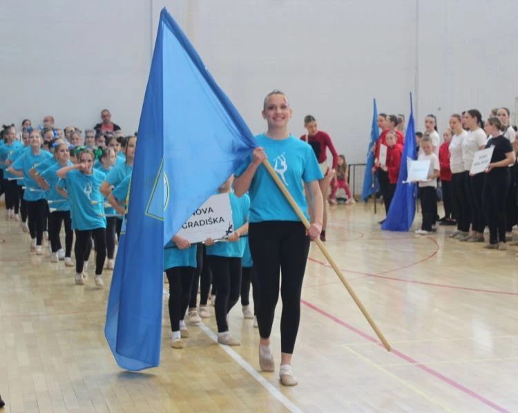 DRŽAVNO PRVENSTVO U MAŽORET PLESU: Uspješan nastup pleterničkih mažoretkinja osvajanjem šest medalja