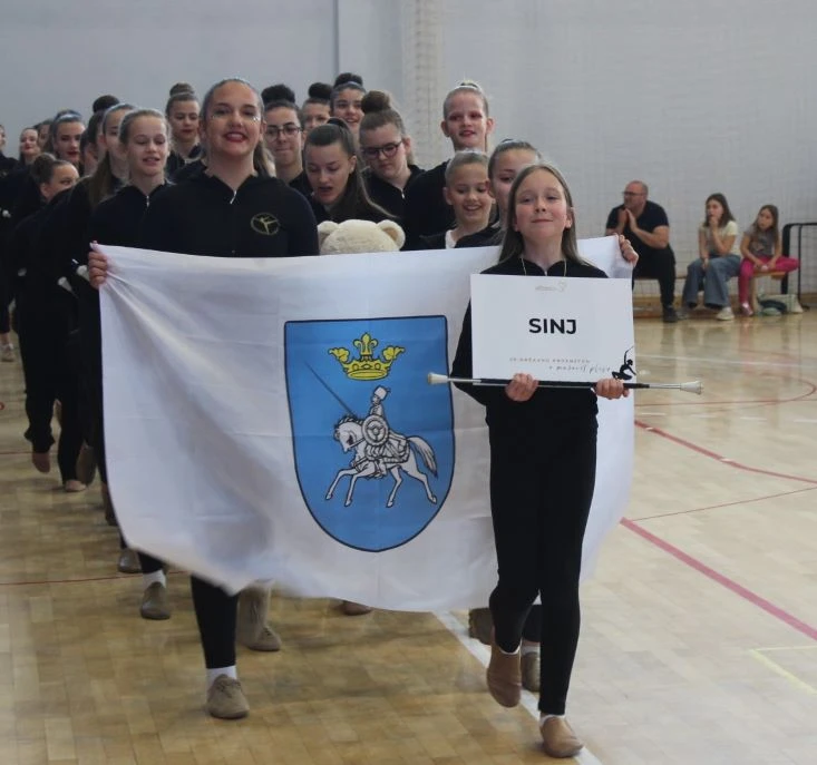 DRŽAVNO PRVENSTVO U MAŽORET PLESU: Uspješan nastup pleterničkih mažoretkinja osvajanjem šest medalja