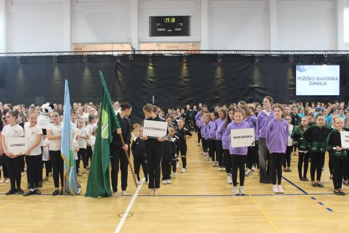 DRŽAVNO PRVENSTVO U MAŽORET PLESU: Uspješan nastup pleterničkih mažoretkinja osvajanjem šest medalja