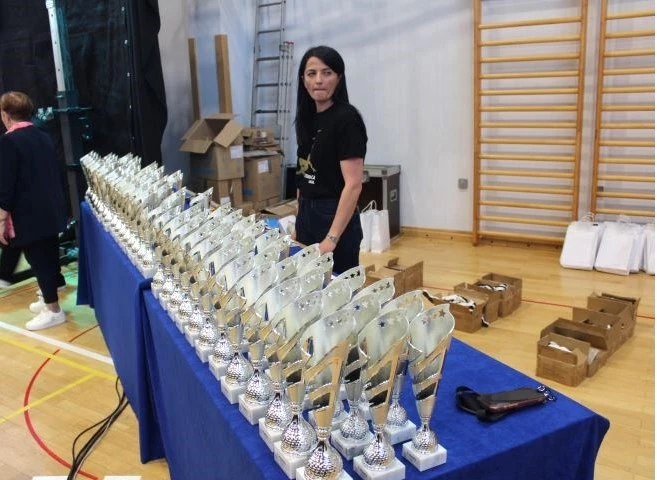 DRŽAVNO PRVENSTVO U MAŽORET PLESU: Uspješan nastup pleterničkih mažoretkinja osvajanjem šest medalja