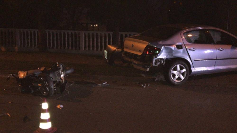 Prometna nesreća između auta i motocikla, motociklist ozlijeđen prevezen u bolnicu