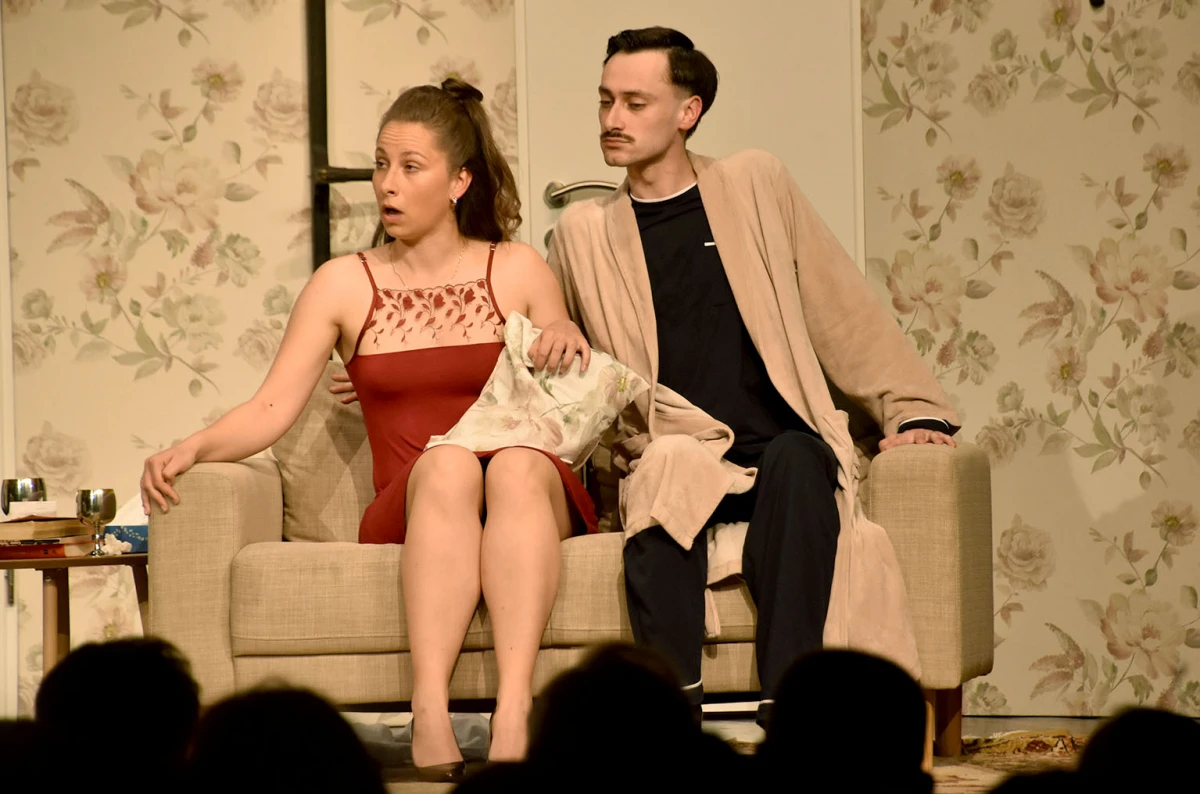 Hit komedija „Pidžama za šestero“ oduševila publiku u Požegi