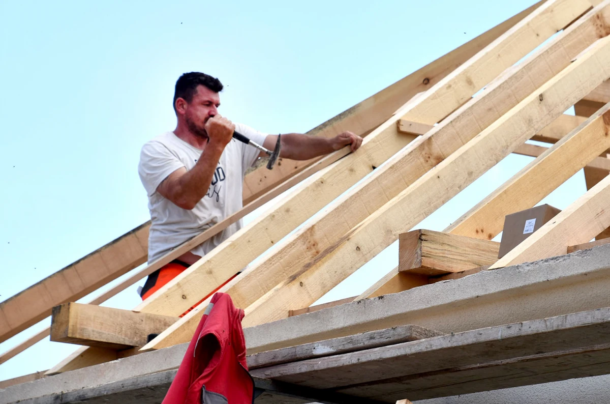 VELIKA OBNOVA U RAMANOVCIMA: Mještani i volonteri uređuju kapelu Sv. Jelene za zlatni jubilej