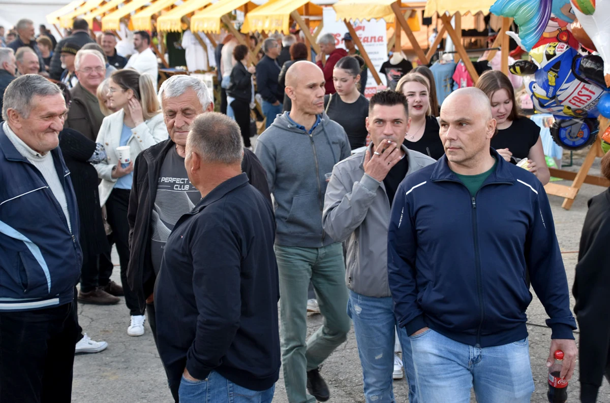 Čaglin slavio svoj dan uz pjesmu, gulaš i zajedništvo