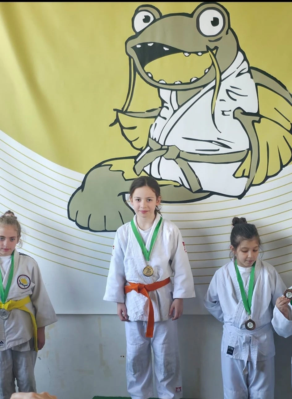 Marta Komušanac i Mateo Crnković osvojili prva mjesta na turniru u Pisarovini