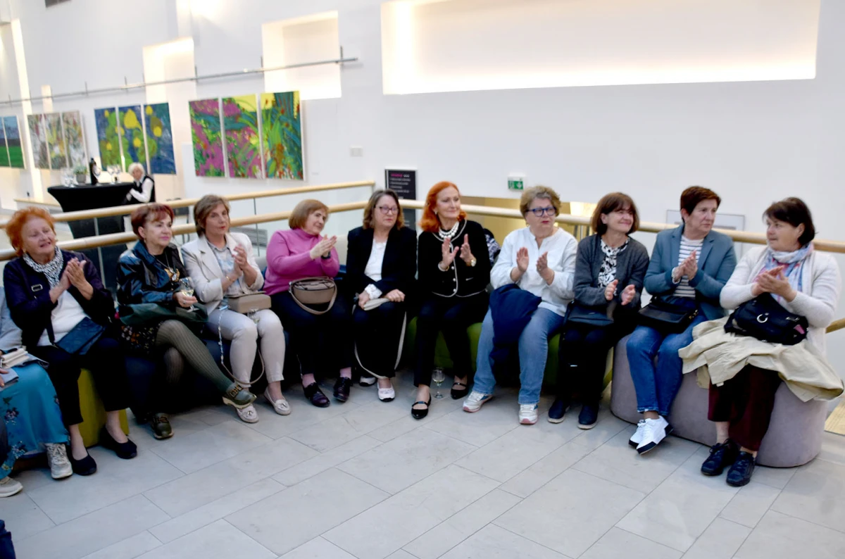 Poezija, glazba i izložbe: Noć knjige u Požegi privukla velik interes građana