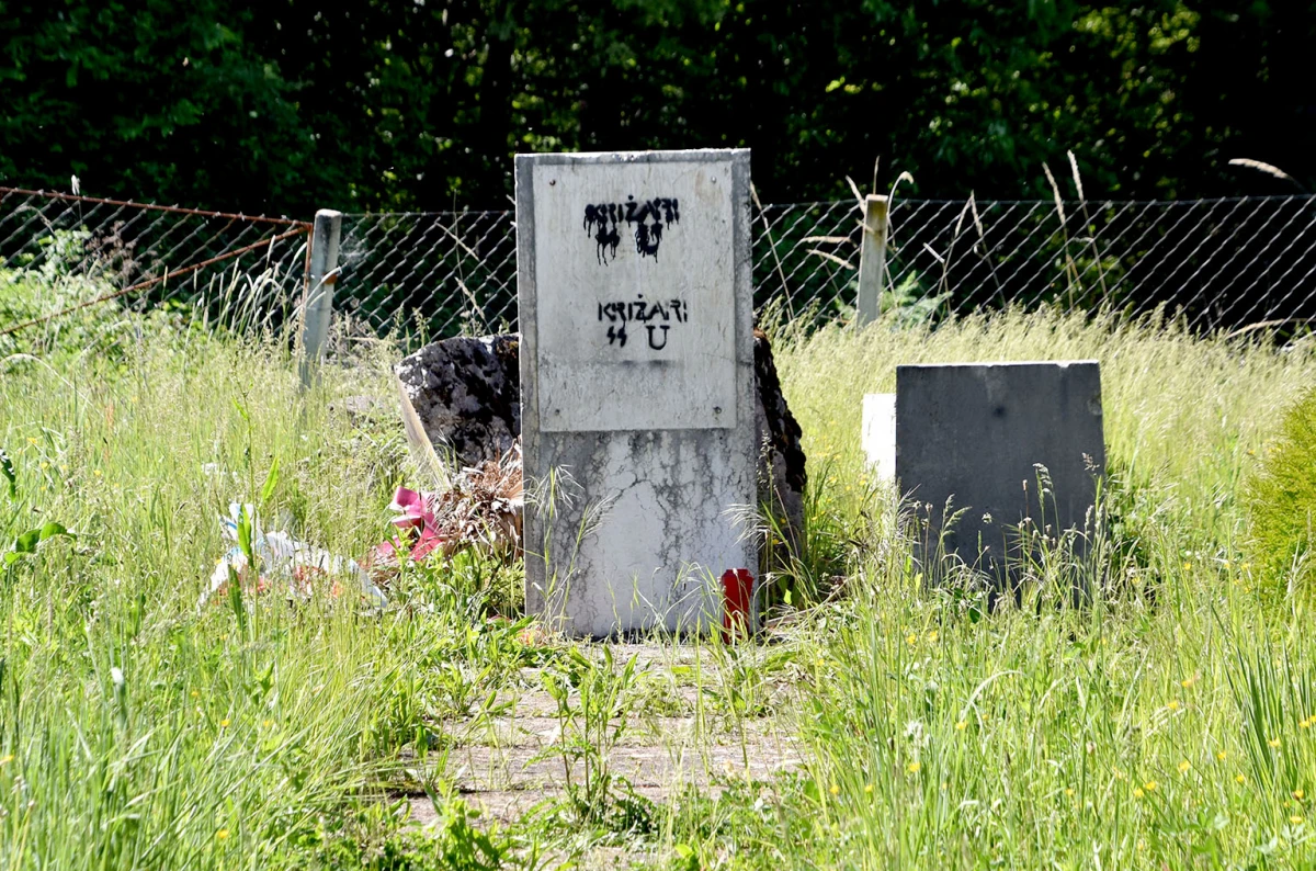 Vandalizam u Sloboštini: Oskvrnjen spomenik žrtvama fašističkog terora