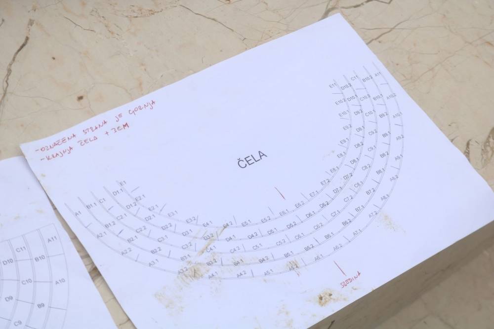 Gradonačelnik Puljašić obišao sanaciju centralnog križa na Groblju sv. Ilije u Požegi