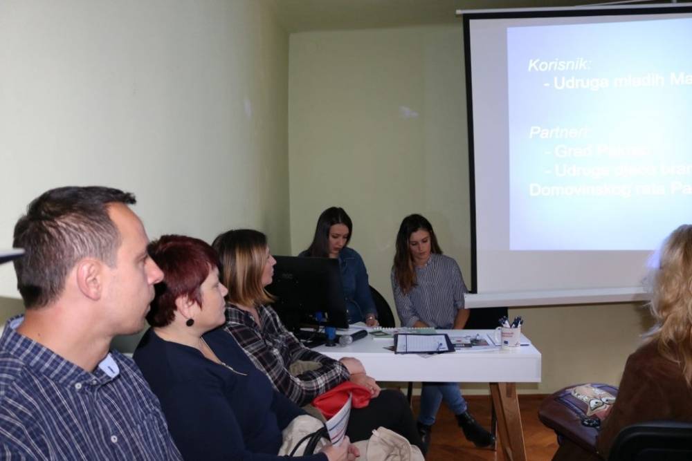 S radom započeo Klub mladih