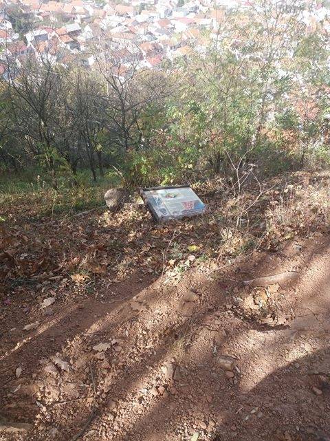 Na Sokolovcu vandali uništili sve edukativne table- ZAŠTO??!