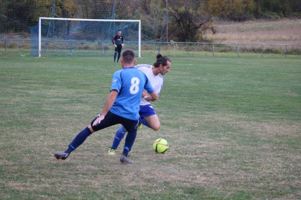 Nogometni derbi NK ʺCroatiaʺ Mihaljevci i NK ʺMladostʺ Pavlovci 2:1