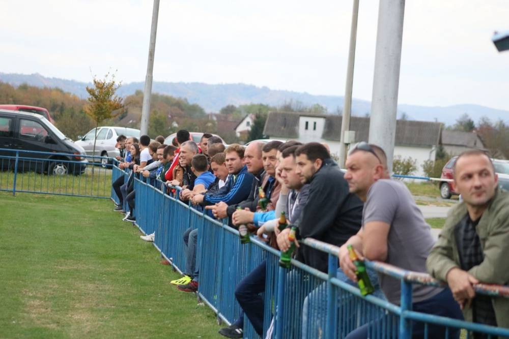 Nogometni derbi NK ʺCroatiaʺ Mihaljevci i NK ʺMladostʺ Pavlovci 2:1